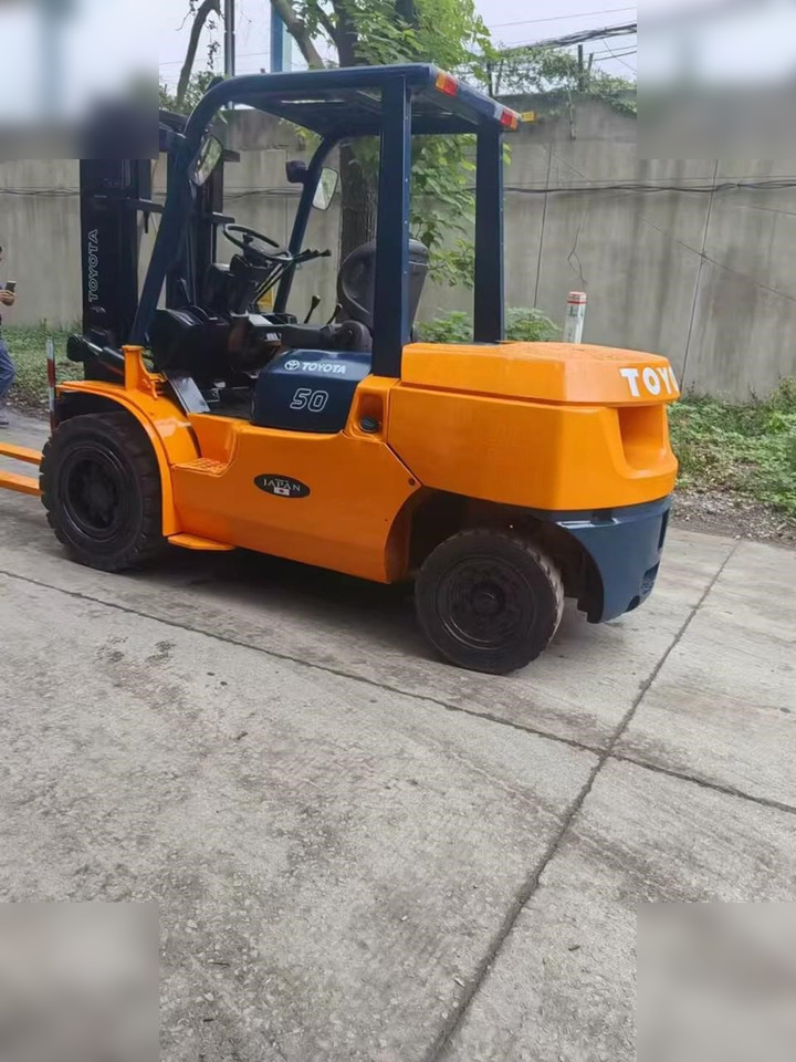 TOYOTA 8FGU30 - Gaffeltruck: billede 3 TOYOTA 8FGU30 - Gaffeltruck: billede 3