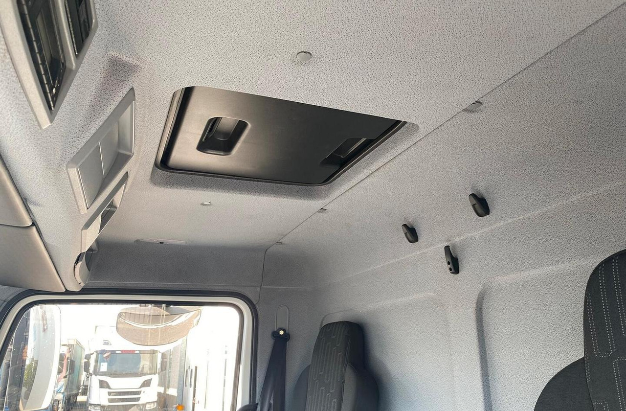 Leje en MERCEDES 816 ATEGO CASSONE E SPONDA 2018 EURO 6 MERCEDES 816 ATEGO CASSONE E SPONDA 2018 EURO 6: billede 13 Leje en MERCEDES 816 ATEGO CASSONE E SPONDA 2018 EURO 6 MERCEDES 816 ATEGO CASSONE E SPONDA 2018 EURO 6: billede 13