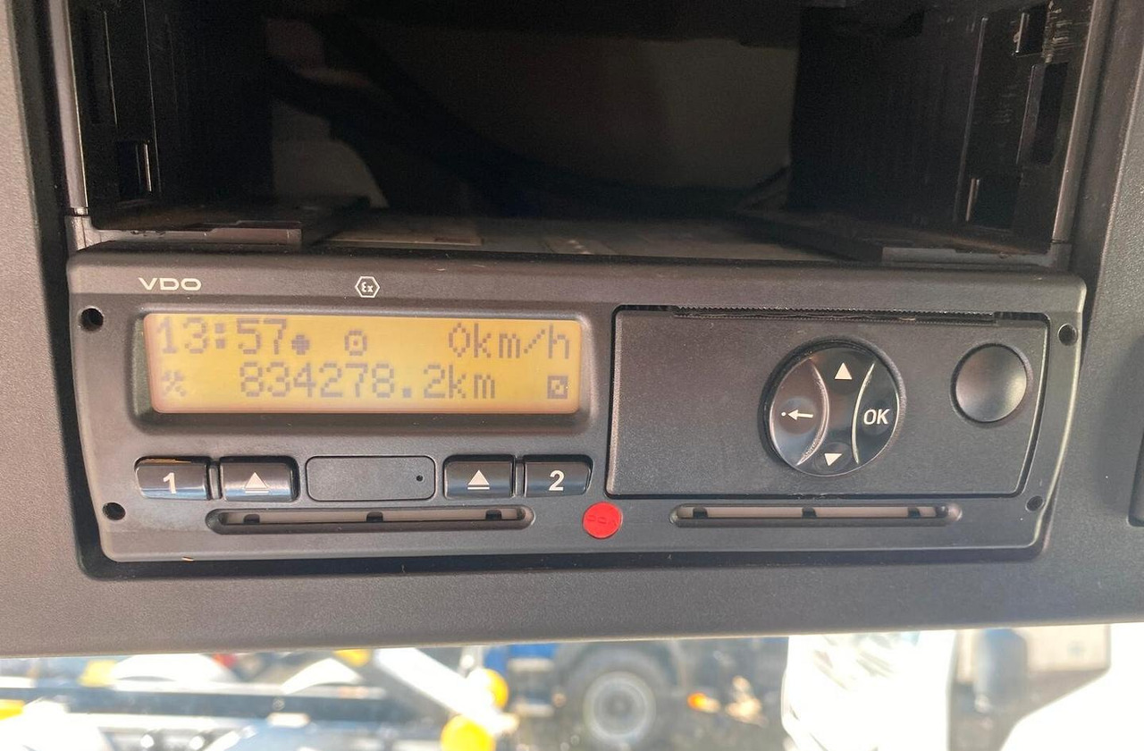 MERCEDES ANTOS 18.33 CASSONE ISOTERMICO E SPONDA - Kølevogn lastbil: billede 5 MERCEDES ANTOS 18.33 CASSONE ISOTERMICO E SPONDA - Kølevogn lastbil: billede 5