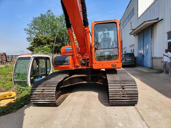 Leje en  Used Doosan 225LC Excavator | Low Hours | Heavy-Duty Performance | Global Shipping [ Copy ] Used Doosan 225LC Excavator | Low Hours | Heavy-Duty Performance | Global Shipping [ Copy ]: billede 6