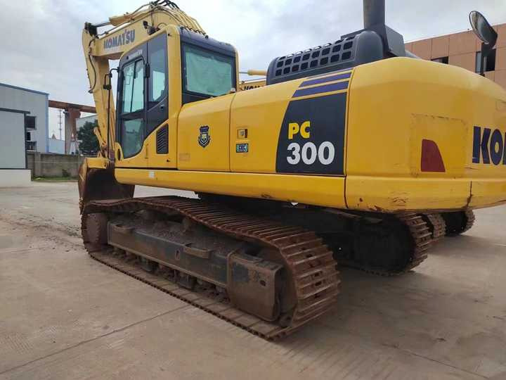 Used Good Quality Japan Original PC300-8 in Good Condition PC300-8 Komatsu - Bæltegravemaskine: billede 3 Used Good Quality Japan Original PC300-8 in Good Condition PC300-8 Komatsu - Bæltegravemaskine: billede 3