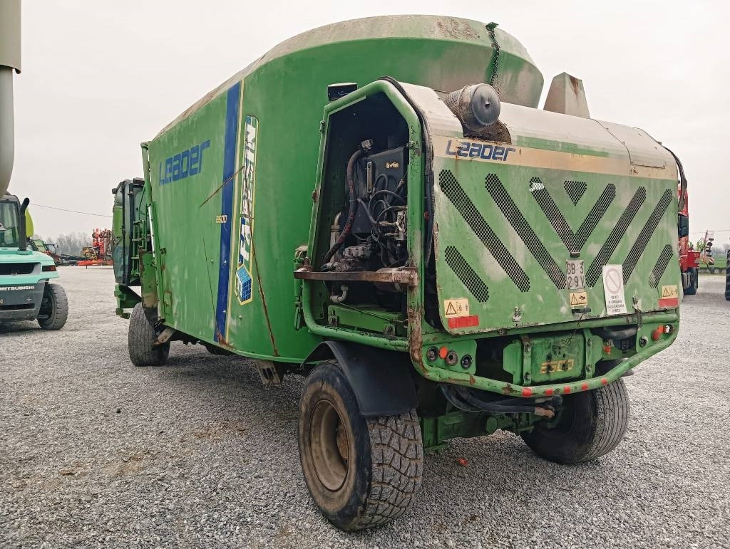 Faresin LEADER 2600 - Fuldfoderblander: billede 5 Faresin LEADER 2600 - Fuldfoderblander: billede 5