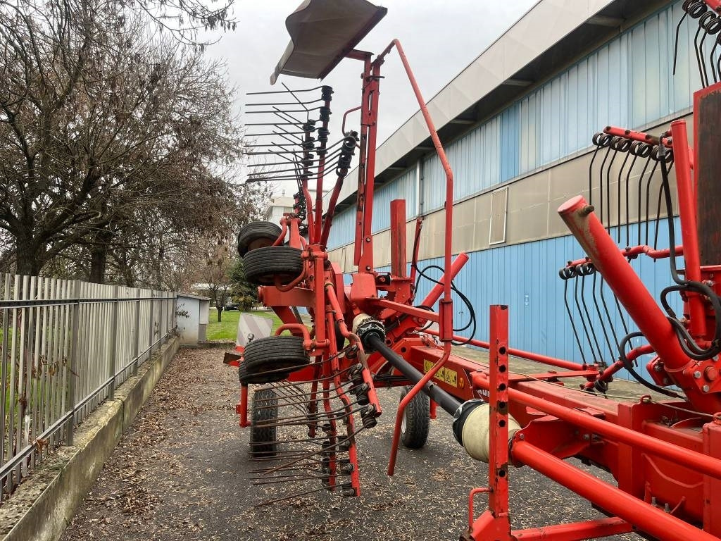 Kuhn 6520 - Høvender: billede 3 Kuhn 6520 - Høvender: billede 3