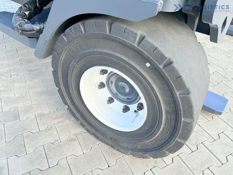 Combilift C14000 / LPG GAS / DUPLEX 3600MM / FREE LIFT / FORK POSITIONER / 1500MM FORKS / LIKE NEW C14000 / LPG GAS / DUPLEX 3600MM / FREE - Firevejs reach truck: billede 5 Combilift C14000 / LPG GAS / DUPLEX 3600MM / FREE LIFT / FORK POSITIONER / 1500MM FORKS / LIKE NEW C14000 / LPG GAS / DUPLEX 3600MM / FREE - Firevejs reach truck: billede 5