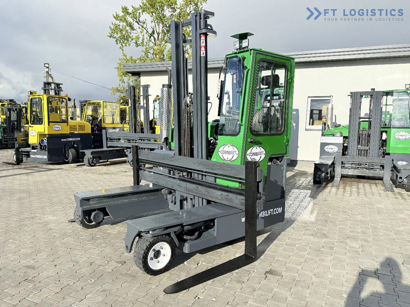 Combilift C3000 / DIESEL / DUPLEX 4200MM / FREE LIFT / WIDE FORK POSITIONER / FULL CABIN / EXCELLENT CONDITION / Wide range of four-way an - Firevejs reach truck: billede 1 Combilift C3000 / DIESEL / DUPLEX 4200MM / FREE LIFT / WIDE FORK POSITIONER / FULL CABIN / EXCELLENT CONDITION / Wide range of four-way an - Firevejs reach truck: billede 1