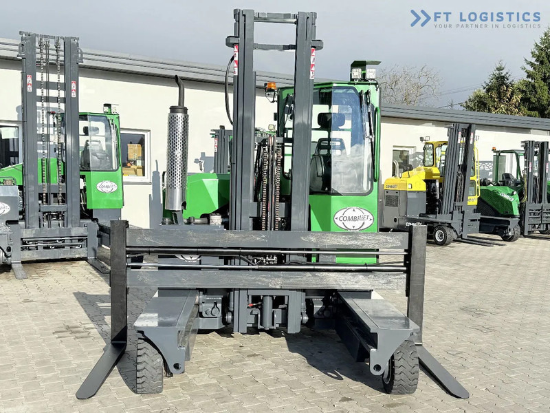 Combilift C3000 / DIESEL / DUPLEX 4200MM / FREE LIFT / WIDE FORK POSITIONER / FULL CABIN / EXCELLENT CONDITION / Wide range of four-way an - Firevejs reach truck: billede 4 Combilift C3000 / DIESEL / DUPLEX 4200MM / FREE LIFT / WIDE FORK POSITIONER / FULL CABIN / EXCELLENT CONDITION / Wide range of four-way an - Firevejs reach truck: billede 4