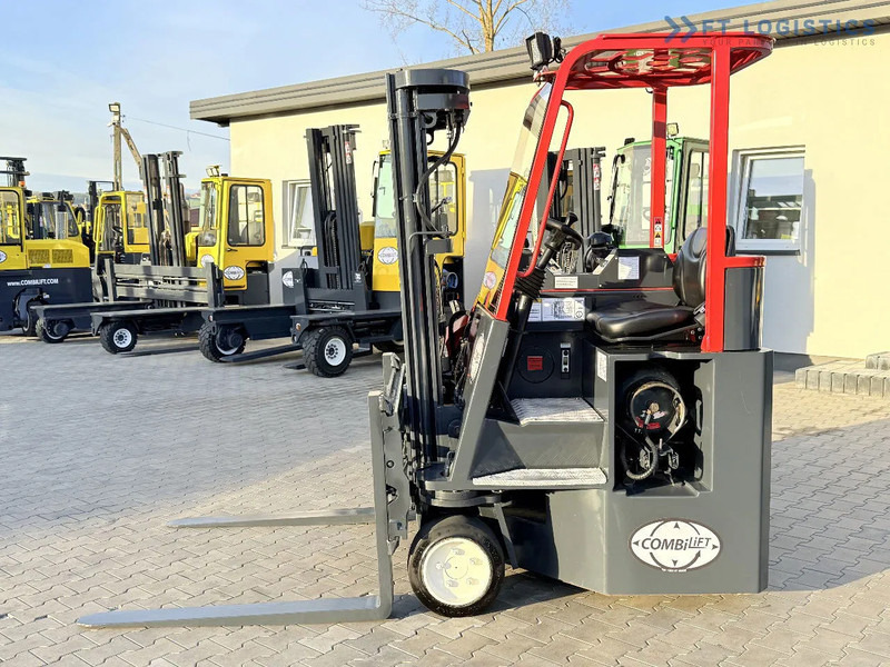 Combilift C3000CB / GAS / TRIPLEX 4900MM / FREE LIFT / SIDE SHIFT / FORK POSITIONER / EXCELLENT CONDITION / Wide range of four-way and sid - Firevejs reach truck: billede 2 Combilift C3000CB / GAS / TRIPLEX 4900MM / FREE LIFT / SIDE SHIFT / FORK POSITIONER / EXCELLENT CONDITION / Wide range of four-way and sid - Firevejs reach truck: billede 2