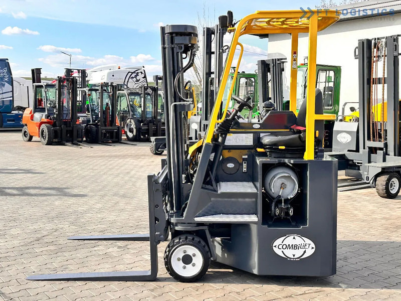 Combilift C3000CB / LPG / TRIPLEX / 4900MM / FREE LIFT / POSITIONER / LIKE NEW C3000CB / LPG / TRIPLEX / 4900MM / FREE LIFT / POSITIONER / - Firevejs reach truck: billede 5 Combilift C3000CB / LPG / TRIPLEX / 4900MM / FREE LIFT / POSITIONER / LIKE NEW C3000CB / LPG / TRIPLEX / 4900MM / FREE LIFT / POSITIONER / - Firevejs reach truck: billede 5