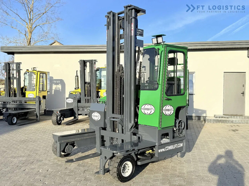 Combilift C4000 / GAS / TRIPLEX - 6900MM / FREE-LIFT / FULL CABIN C4000 / GAS / TRIPLEX - 6900MM / FREE-LIFT / FULL CABIN - Firevejs reach truck: billede 2 Combilift C4000 / GAS / TRIPLEX - 6900MM / FREE-LIFT / FULL CABIN C4000 / GAS / TRIPLEX - 6900MM / FREE-LIFT / FULL CABIN - Firevejs reach truck: billede 2