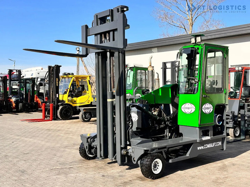 Combilift C4000 / LPG / DUPLEX / 4500MM / FREE LIFT / LIKE NEW C4000 / LPG / DUPLEX / 4500MM / FREE LIFT / LIKE NEW - Firevejs reach truck: billede 1 Combilift C4000 / LPG / DUPLEX / 4500MM / FREE LIFT / LIKE NEW C4000 / LPG / DUPLEX / 4500MM / FREE LIFT / LIKE NEW - Firevejs reach truck: billede 1