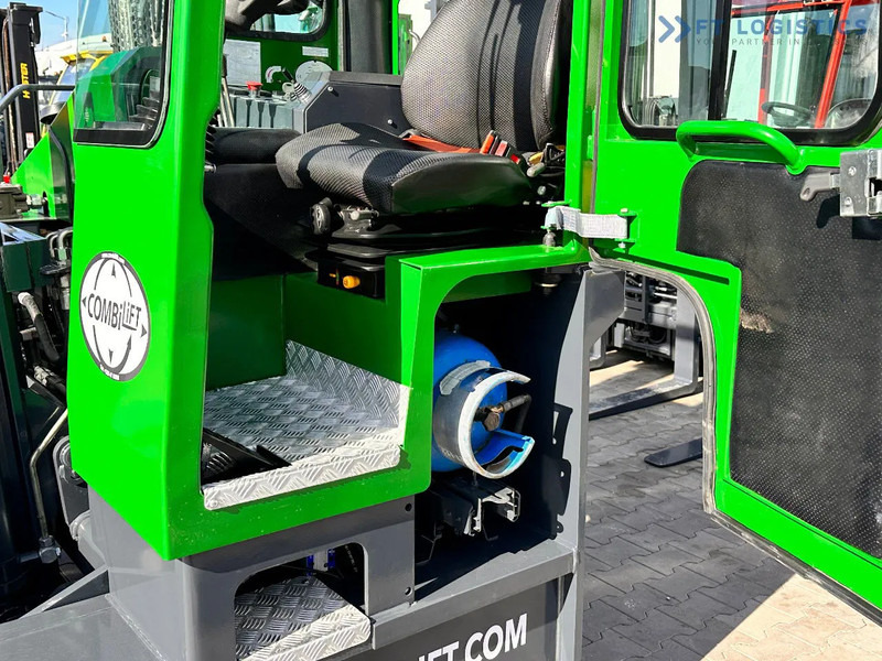 Combilift C4000 / LPG / DUPLEX / 4500MM / FREE LIFT / LIKE NEW C4000 / LPG / DUPLEX / 4500MM / FREE LIFT / LIKE NEW - Firevejs reach truck: billede 5 Combilift C4000 / LPG / DUPLEX / 4500MM / FREE LIFT / LIKE NEW C4000 / LPG / DUPLEX / 4500MM / FREE LIFT / LIKE NEW - Firevejs reach truck: billede 5