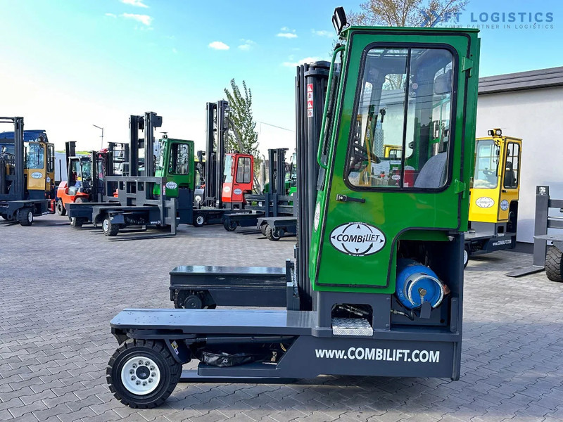Combilift C4000 / TRIPLEX / 4900MM / LPG / FREE LIFT / FORK SHIFT / LIKE NEW C4000 / TRIPLEX / 4900MM / LPG / FREE LIFT / FORK SHIFT / LIK - Firevejs reach truck: billede 2 Combilift C4000 / TRIPLEX / 4900MM / LPG / FREE LIFT / FORK SHIFT / LIKE NEW C4000 / TRIPLEX / 4900MM / LPG / FREE LIFT / FORK SHIFT / LIK - Firevejs reach truck: billede 2