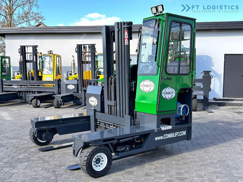Combilift C4000 / TRIPLEX / 4900MM / LPG / FREE LIFT / FORK SHIFT / LIKE NEW C4000 / TRIPLEX / 4900MM / LPG / FREE LIFT / FORK SHIFT / LIK - Firevejs reach truck: billede 1 Combilift C4000 / TRIPLEX / 4900MM / LPG / FREE LIFT / FORK SHIFT / LIKE NEW C4000 / TRIPLEX / 4900MM / LPG / FREE LIFT / FORK SHIFT / LIK - Firevejs reach truck: billede 1