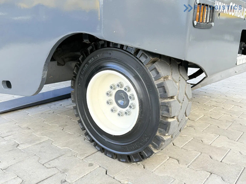 Combilift C5000SR / DIESEL / TRIPLEX MAST – 6100 MM / FORK POSITIONER / FULL CABIN C5000SR / DIESEL / TRIPLEX MAST – 6100 MM / FORK POSITI - Sidelaster: billede 4 Combilift C5000SR / DIESEL / TRIPLEX MAST – 6100 MM / FORK POSITIONER / FULL CABIN C5000SR / DIESEL / TRIPLEX MAST – 6100 MM / FORK POSITI - Sidelaster: billede 4