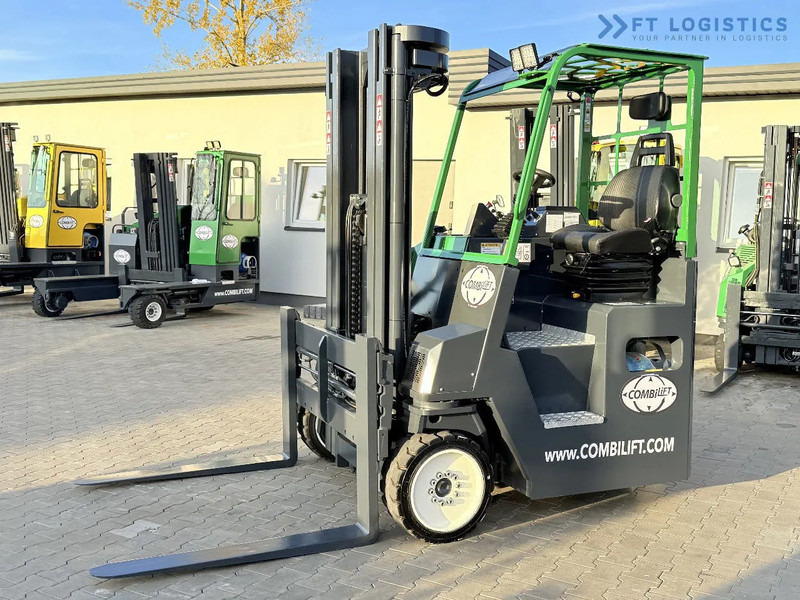 Combilift CB4000 / GAS / TRIPLEX 5200MM / FREE LIFT / FORK POSITIONER / SIDE SHIFT / EXCELLENT CONDITION / Wide range of four-way and side - Firevejs reach truck: billede 2 Combilift CB4000 / GAS / TRIPLEX 5200MM / FREE LIFT / FORK POSITIONER / SIDE SHIFT / EXCELLENT CONDITION / Wide range of four-way and side - Firevejs reach truck: billede 2
