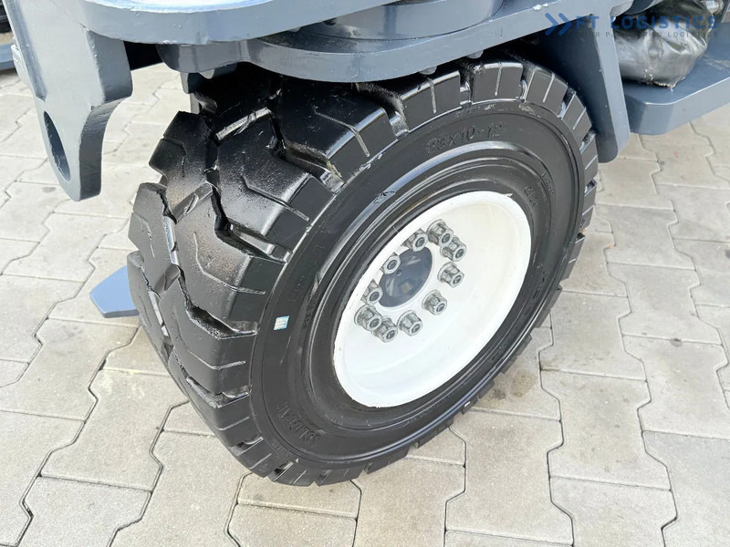 Combilift COMBILIFT C3000XL LARGE CABIN – DUPLEX 3200mm – Year 2015 – LPG – FREE LIFT – SIDESHIFT – CONDITION 5/5 COMBILIFT C3000XL LARGE - Firevejs reach truck: billede 3 Combilift COMBILIFT C3000XL LARGE CABIN – DUPLEX 3200mm – Year 2015 – LPG – FREE LIFT – SIDESHIFT – CONDITION 5/5 COMBILIFT C3000XL LARGE - Firevejs reach truck: billede 3