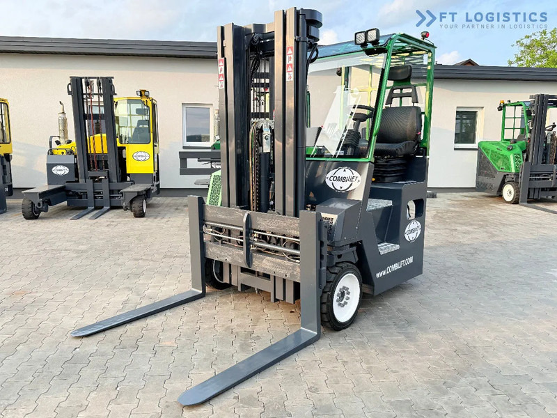 Firevejs reach truck Combilift COMBILIFT C4000CB – TRIPLEX 5200mm – Year 2017 – LPG – FREE LIFT – SIDESHIFT – FORK POSITIONER – CONDITION 5/5 COMBILIFT C4000CB: billede 1