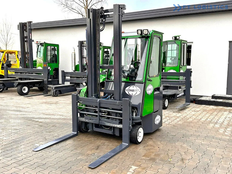 Combilift Combilift C3000CB - DUPLEX 4000mm - Year 2015 - / CABIN - HEATING / ONLY 6546 MTH / EXCELLENT CONDITION / LIKE NEW! Combilift C3 - Firevejs reach truck: billede 2 Combilift Combilift C3000CB - DUPLEX 4000mm - Year 2015 - / CABIN - HEATING / ONLY 6546 MTH / EXCELLENT CONDITION / LIKE NEW! Combilift C3 - Firevejs reach truck: billede 2