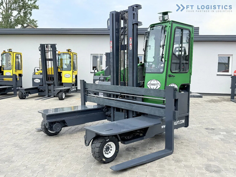Combilift Combilift C4500 / DIESEL / DUPLEX 4000MM / WIDE FORK POSITIONER / HEATING / FULL CABIN / PERFECT CONDITION / Wide range of four- - Firevejs reach truck: billede 2 Combilift Combilift C4500 / DIESEL / DUPLEX 4000MM / WIDE FORK POSITIONER / HEATING / FULL CABIN / PERFECT CONDITION / Wide range of four- - Firevejs reach truck: billede 2