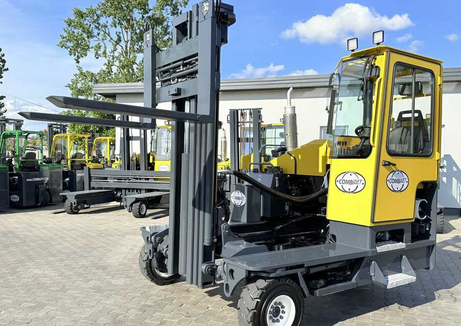 Combilift Combilift C5000XL / GAS / TRIPLEX 6000MM / FREE LIFT / FORK POSITIONER / HEATING / EXTENDABLE FORKS 1200/2000MM / FULL HEATED CABIN / EXCELLENT CONDITION / A wide range of four-way and sidel - Firevejs reach truck: billede 1 Combilift Combilift C5000XL / GAS / TRIPLEX 6000MM / FREE LIFT / FORK POSITIONER / HEATING / EXTENDABLE FORKS 1200/2000MM / FULL HEATED CABIN / EXCELLENT CONDITION / A wide range of four-way and sidel - Firevejs reach truck: billede 1