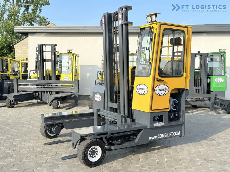 Combilift Combilift FOUR-WAY MULTIDIRECTIONAL FORKLIFT C4000 / GAS / DUPLEX 4500MM / ONLY 6604 HOURS / SIDE SHIFT / FULL CABIN / PERFECT C - Firevejs reach truck: billede 2 Combilift Combilift FOUR-WAY MULTIDIRECTIONAL FORKLIFT C4000 / GAS / DUPLEX 4500MM / ONLY 6604 HOURS / SIDE SHIFT / FULL CABIN / PERFECT C - Firevejs reach truck: billede 2