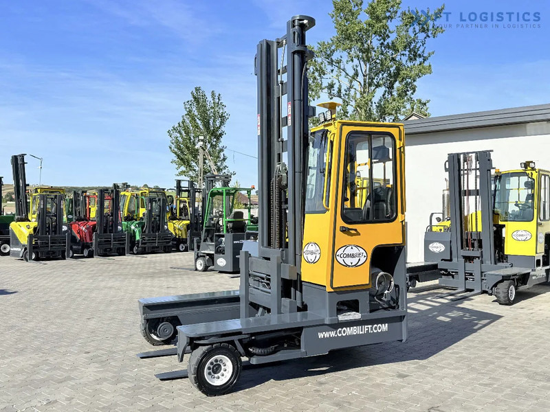 Combilift FOUR-WAY MULTIDIRECTIONAL FORKLIFT / C4000 / DUPLEX - 5500MM / FREE-LIFT / FORKS POSITIONER / LIKE-NEW FOUR-WAY MULTIDIRECTIONAL - Firevejs reach truck: billede 3 Combilift FOUR-WAY MULTIDIRECTIONAL FORKLIFT / C4000 / DUPLEX - 5500MM / FREE-LIFT / FORKS POSITIONER / LIKE-NEW FOUR-WAY MULTIDIRECTIONAL - Firevejs reach truck: billede 3