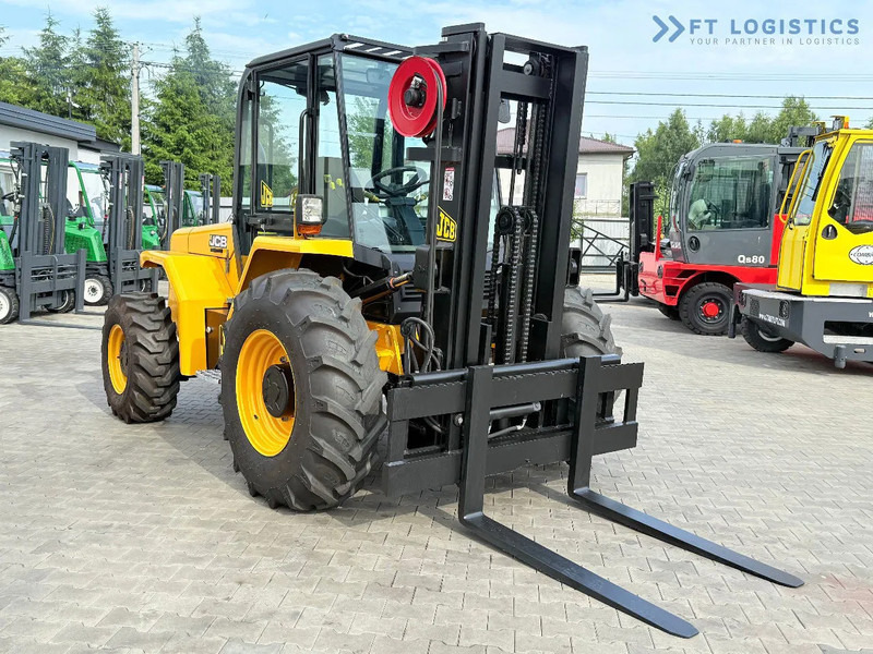 JCB 940 / DIESEL / TRIPLEX 4500MM / FORK POSITIONER / SIDE SHIFT / 4T / NEW TYRES / LIKE NEW 940 / DIESEL / TRIPLEX 4500MM / FORK PO - Terræn gående truck: billede 5 JCB 940 / DIESEL / TRIPLEX 4500MM / FORK POSITIONER / SIDE SHIFT / 4T / NEW TYRES / LIKE NEW 940 / DIESEL / TRIPLEX 4500MM / FORK PO - Terræn gående truck: billede 5