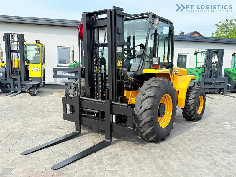 JCB 940 / DIESEL / TRIPLEX 4500MM / FORK POSITIONER / SIDE SHIFT / 4T / NEW TYRES / LIKE NEW 940 / DIESEL / TRIPLEX 4500MM / FORK PO - Terræn gående truck: billede 3 JCB 940 / DIESEL / TRIPLEX 4500MM / FORK POSITIONER / SIDE SHIFT / 4T / NEW TYRES / LIKE NEW 940 / DIESEL / TRIPLEX 4500MM / FORK PO - Terræn gående truck: billede 3