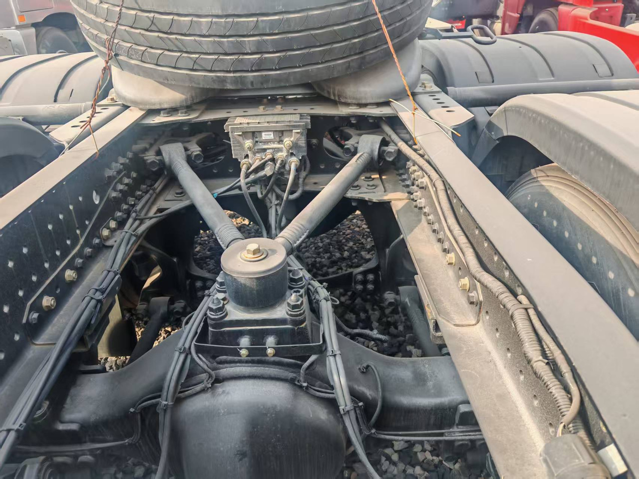 Auman 6×4 - Chassis påhængsvogn: billede 4 Auman 6×4 - Chassis påhængsvogn: billede 4