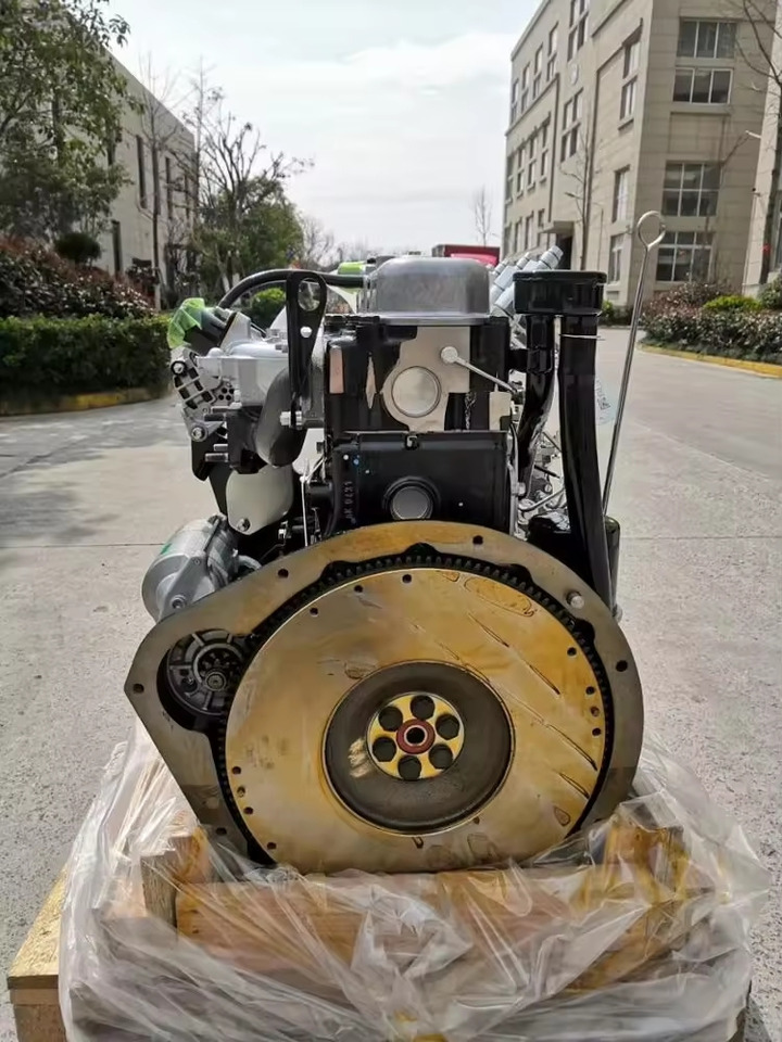 ISUZU C240 - Motor for Gravemaskine: billede 3 ISUZU C240 - Motor for Gravemaskine: billede 3