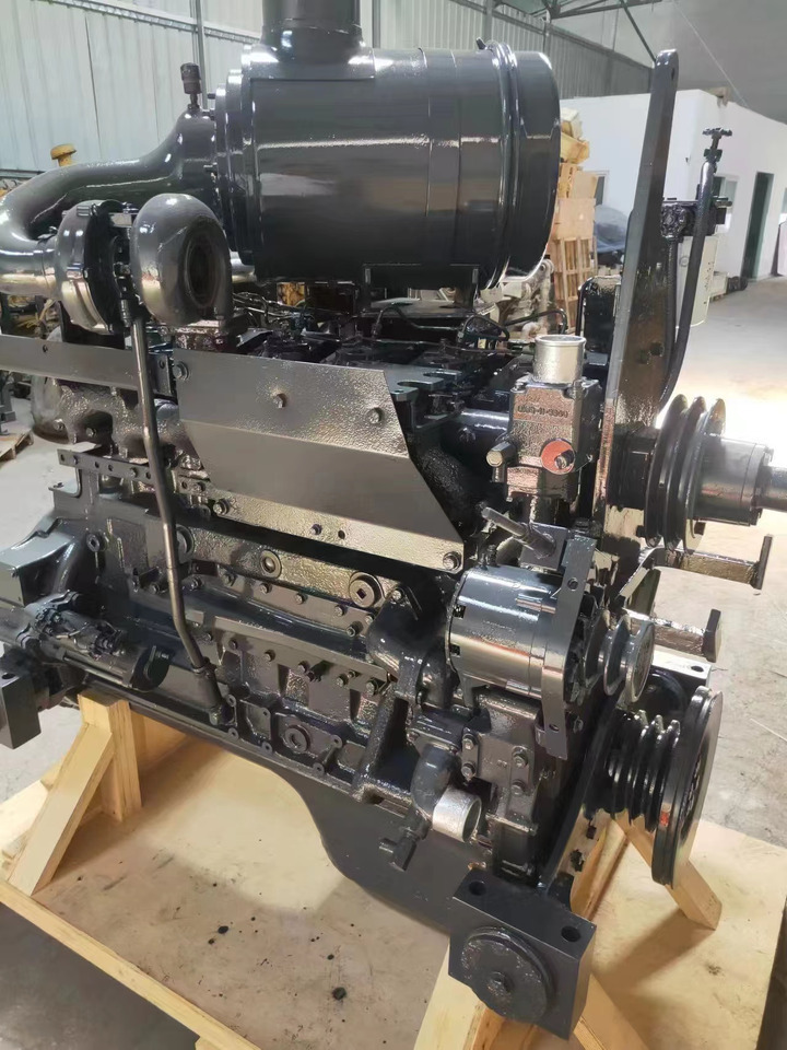 KOMATSU 6D125 - Motor for Gravemaskine: billede 1 KOMATSU 6D125 - Motor for Gravemaskine: billede 1