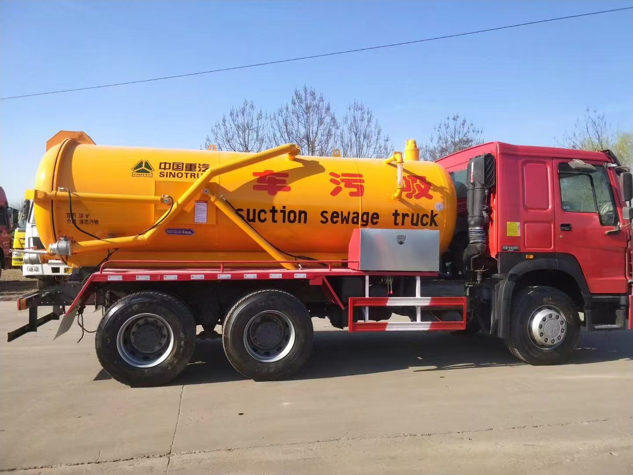 SINOTRUK SINOTRUK 336 suction sewage truck - Containerbil/ Veksellad lastbil: billede 3 SINOTRUK SINOTRUK 336 suction sewage truck - Containerbil/ Veksellad lastbil: billede 3