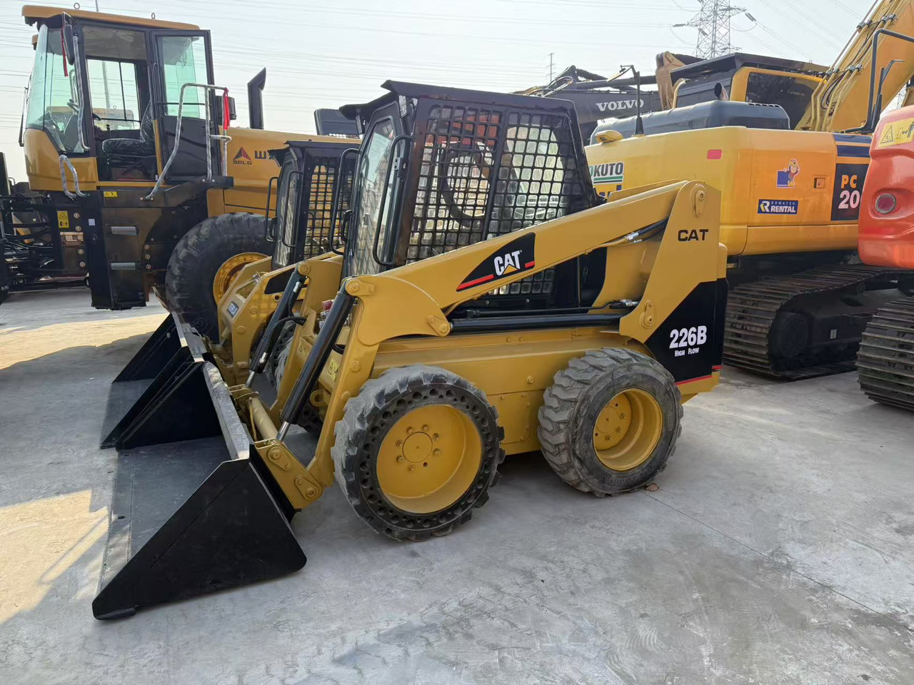 CATERPILLAR Used Mini Small CAT226B Skid Steer Loader in Stock with Best Review for Sale - Skridstyret minilæsser: billede 5 CATERPILLAR Used Mini Small CAT226B Skid Steer Loader in Stock with Best Review for Sale - Skridstyret minilæsser: billede 5
