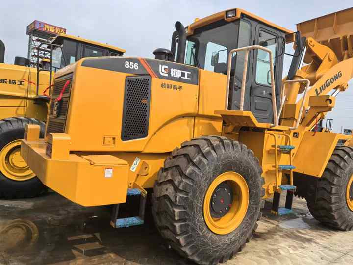 China Famous Brand LiuGong Medium-sized Used Wheel Loader LiuGong 856N Loader for Earthmoving, Mining, Construction for Sale - Gummihjulslæsser: billede 4 China Famous Brand LiuGong Medium-sized Used Wheel Loader LiuGong 856N Loader for Earthmoving, Mining, Construction for Sale - Gummihjulslæsser: billede 4