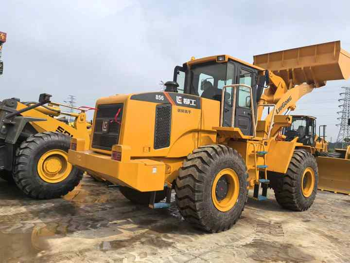 China Famous Brand LiuGong Medium-sized Wheel Loader LiuGong 856N Loader for Earthmoving, Mining, Construction for Sale - Gummihjulslæsser: billede 3 China Famous Brand LiuGong Medium-sized Wheel Loader LiuGong 856N Loader for Earthmoving, Mining, Construction for Sale - Gummihjulslæsser: billede 3