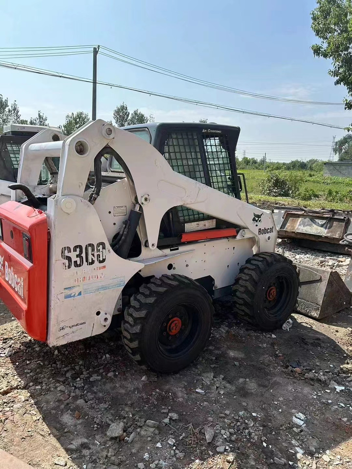 High Quality Mini Construction Machine Used Bobcat Skid Steer Loader S300 in Stock for Sale Bobcat Loader With Low Price - Skridstyret minilæsser: billede 2 High Quality Mini Construction Machine Used Bobcat Skid Steer Loader S300 in Stock for Sale Bobcat Loader With Low Price - Skridstyret minilæsser: billede 2