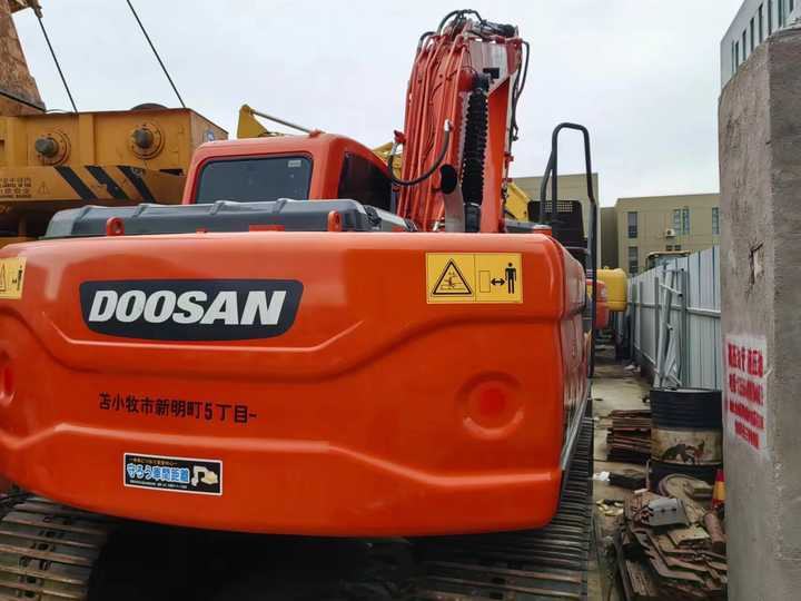 Used Digger DOOSAN DX140 Construction Machinery Construction Digger Used DOOSAN DX140 Cheap Excavator - Bæltegravemaskine: billede 2 Used Digger DOOSAN DX140 Construction Machinery Construction Digger Used DOOSAN DX140 Cheap Excavator - Bæltegravemaskine: billede 2