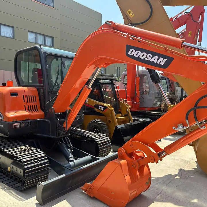 Used Excavator Doosan DX55 Excavators Mini Equipment Earth Moving Machinery Doosan Digger Excavator for Sale - Bæltegravemaskine: billede 1 Used Excavator Doosan DX55 Excavators Mini Equipment Earth Moving Machinery Doosan Digger Excavator for Sale - Bæltegravemaskine: billede 1
