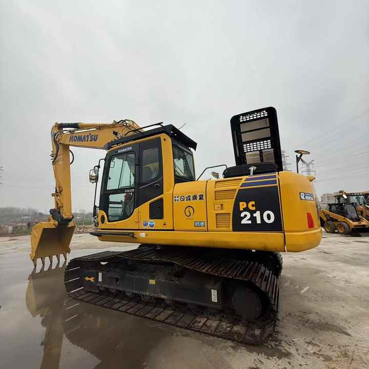 Used Good Quality Japan Original PC210-8 in Good Condition PC210-8 Komatsu - Bæltegravemaskine: billede 2 Used Good Quality Japan Original PC210-8 in Good Condition PC210-8 Komatsu - Bæltegravemaskine: billede 2