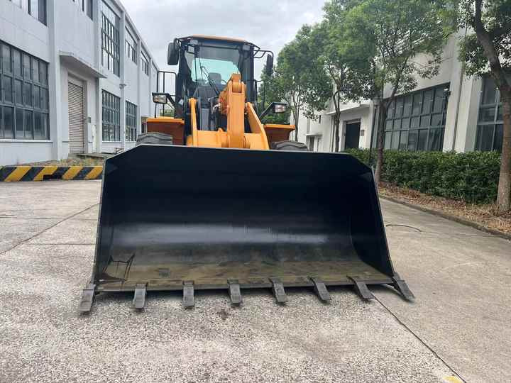 Used LIUGONG 856H wheel in Good Condition for sale 90%new uesd Loader liugong 856h Used Loader For Sale - Gummihjulslæsser: billede 5 Used LIUGONG 856H wheel in Good Condition for sale 90%new uesd Loader liugong 856h Used Loader For Sale - Gummihjulslæsser: billede 5