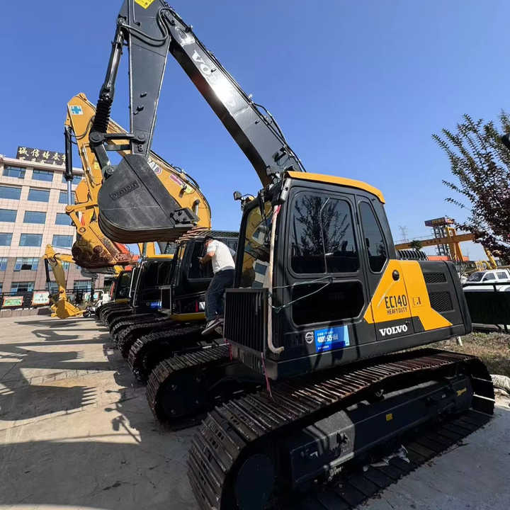 Used Volvo 14 Tonne Crawler Excavator Volvo Ec140 Excavator Good Condition Low Price Good Quality for Sale - Bæltegravemaskine: billede 1 Used Volvo 14 Tonne Crawler Excavator Volvo Ec140 Excavator Good Condition Low Price Good Quality for Sale - Bæltegravemaskine: billede 1