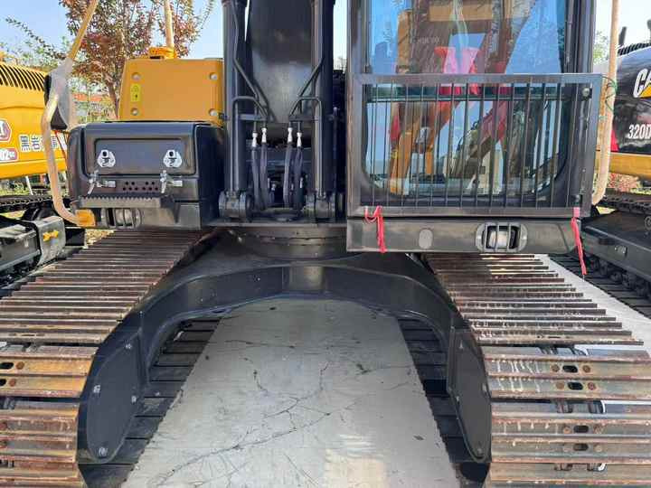 Used Volvo 14 Tonne Crawler Excavator Volvo Ec140 Excavator Good Condition Low Price Good Quality for Sale - Bæltegravemaskine: billede 3 Used Volvo 14 Tonne Crawler Excavator Volvo Ec140 Excavator Good Condition Low Price Good Quality for Sale - Bæltegravemaskine: billede 3