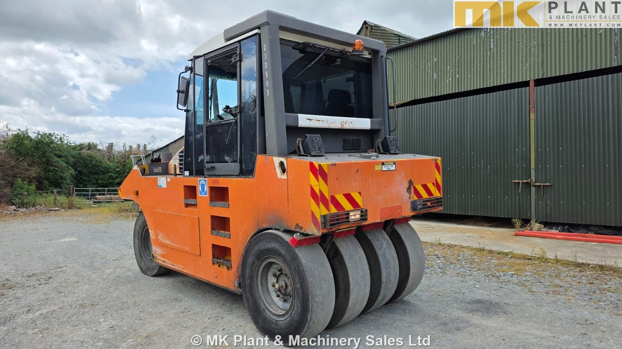 BOMAG BW24R (Stavostroj VP2400 / Ammann AP2400) - Gummihjulstromle: billede 2 BOMAG BW24R (Stavostroj VP2400 / Ammann AP2400) - Gummihjulstromle: billede 2