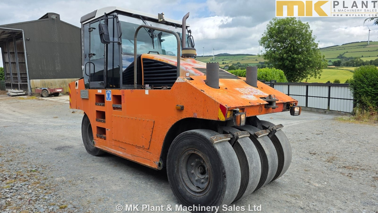 BOMAG BW24R (Stavostroj VP2400 / Ammann AP2400) - Gummihjulstromle: billede 5 BOMAG BW24R (Stavostroj VP2400 / Ammann AP2400) - Gummihjulstromle: billede 5