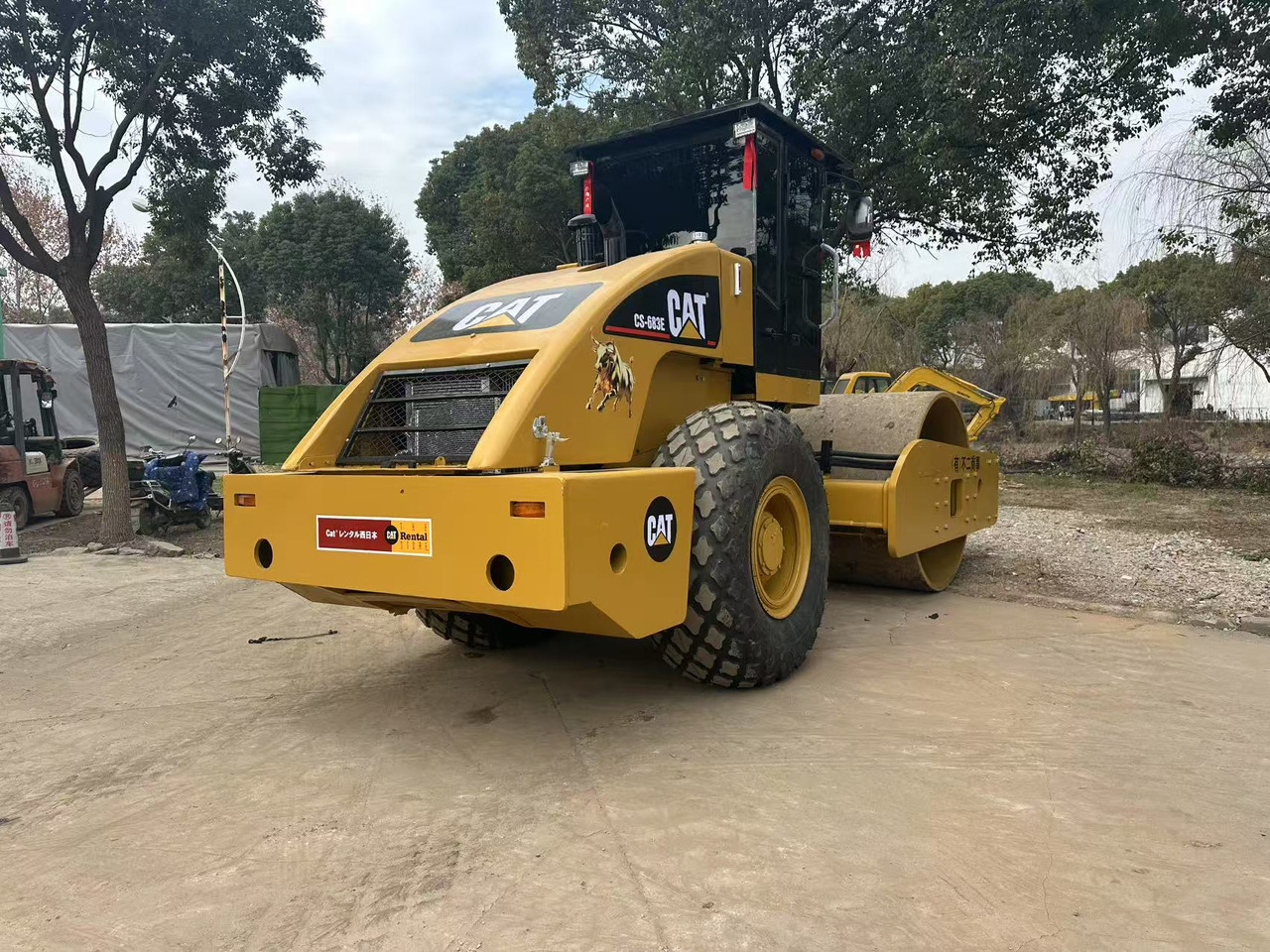 CATERPILLAR CS683E - Vejtromle: billede 3 CATERPILLAR CS683E - Vejtromle: billede 3