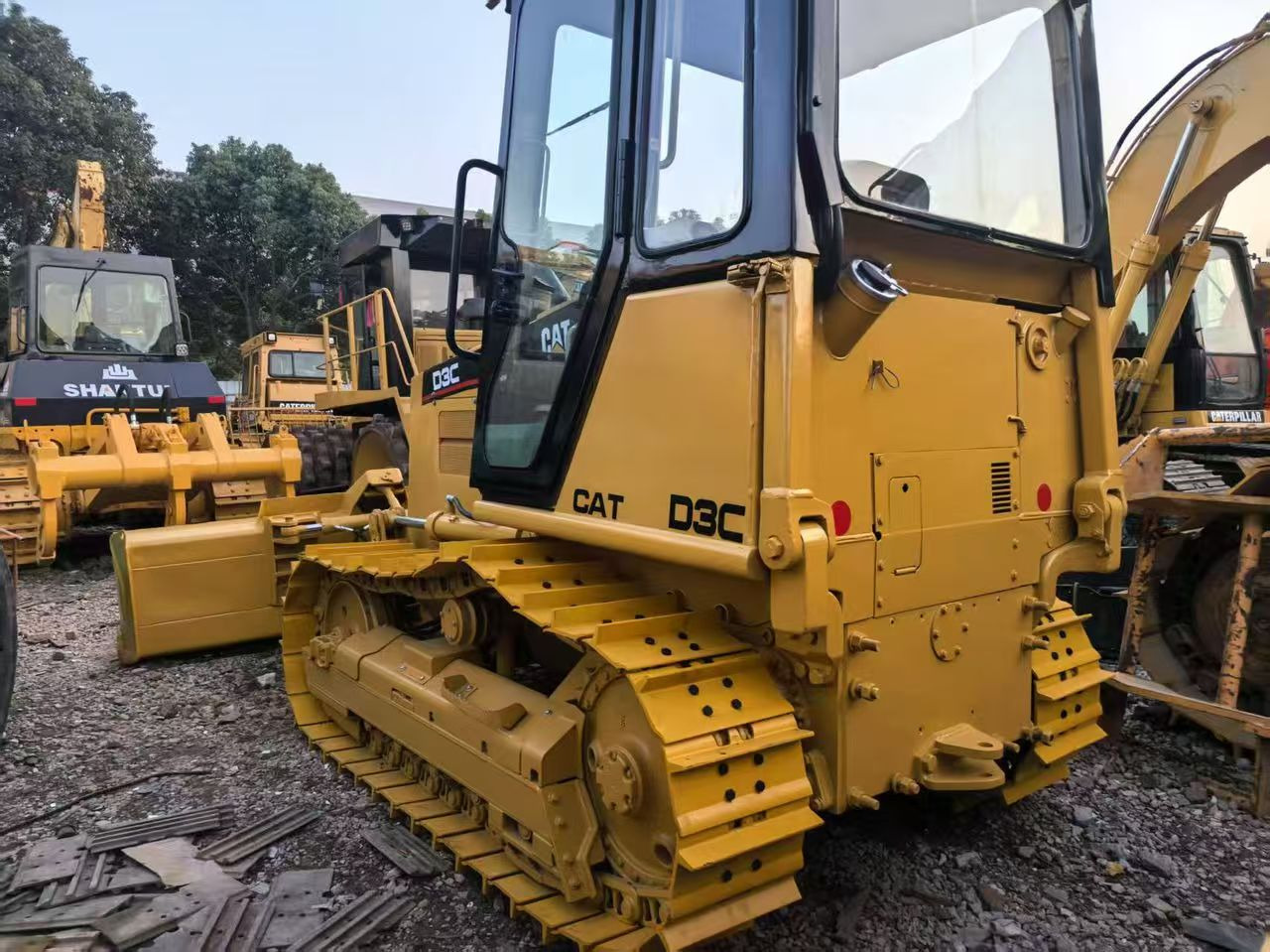 CATERPILLAR D3C - Bulldozer: billede 2 CATERPILLAR D3C - Bulldozer: billede 2