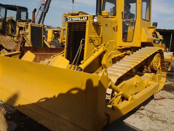 CATERPILLAR D5H - Bulldozer: billede 1 CATERPILLAR D5H - Bulldozer: billede 1