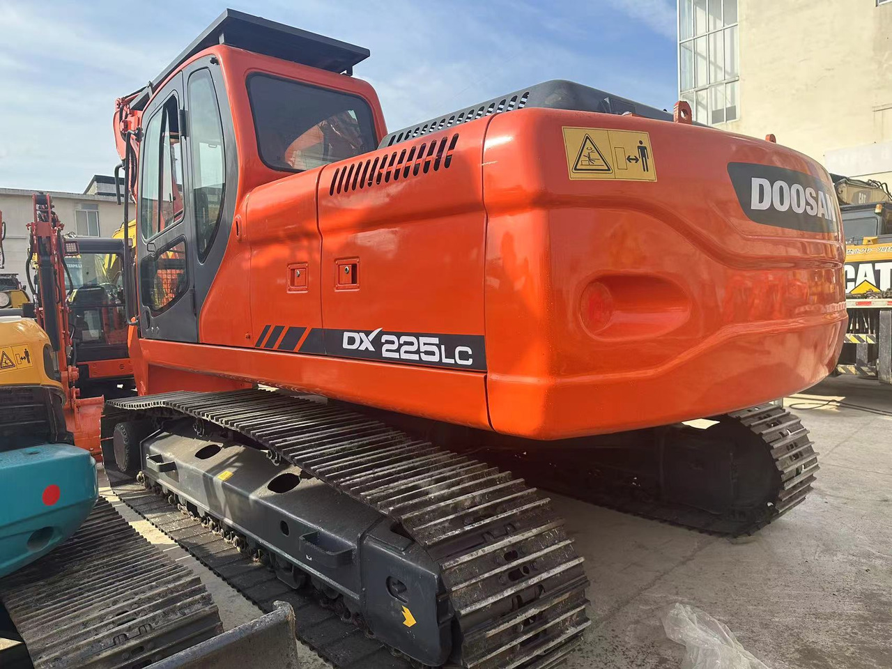 DOOSAN DX225LC - Bæltegravemaskine: billede 2 DOOSAN DX225LC - Bæltegravemaskine: billede 2