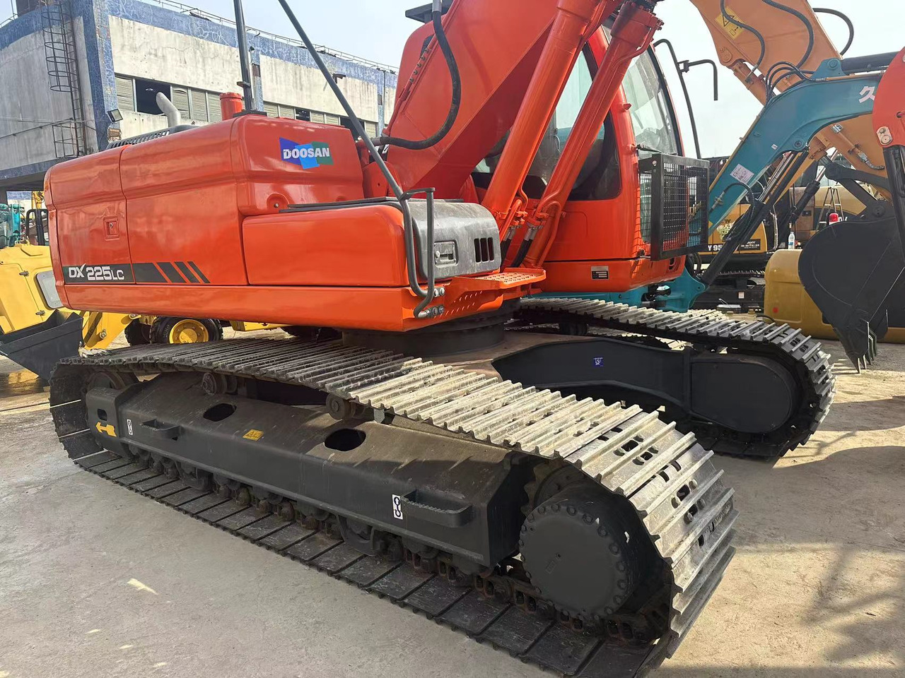 DOOSAN DX225LC - Bæltegravemaskine: billede 3 DOOSAN DX225LC - Bæltegravemaskine: billede 3