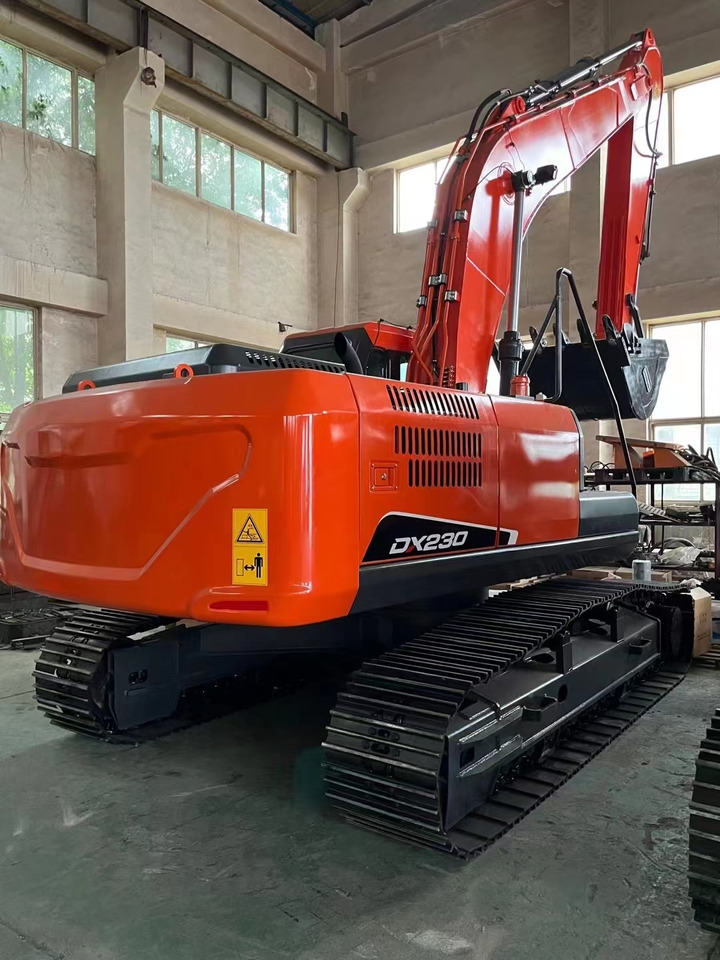 DOOSAN DX230 - Bæltegravemaskine: billede 2 DOOSAN DX230 - Bæltegravemaskine: billede 2